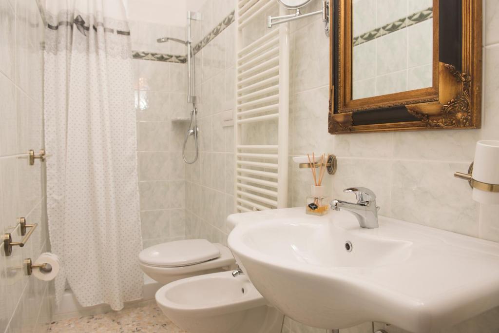 Koupelna v ubytování Dimora Cappuccini Guest House
