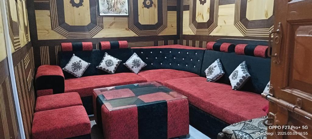 Posezení v ubytování Som Ji Home Stey Sangla