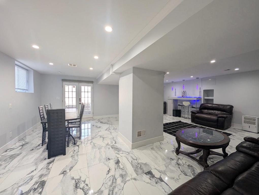 Køkken eller tekøkken på Home in Mount Pocono - Sauna & Lakefront