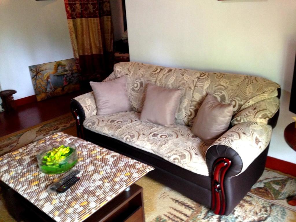 Posezení v ubytování Eeshani Guest Inn