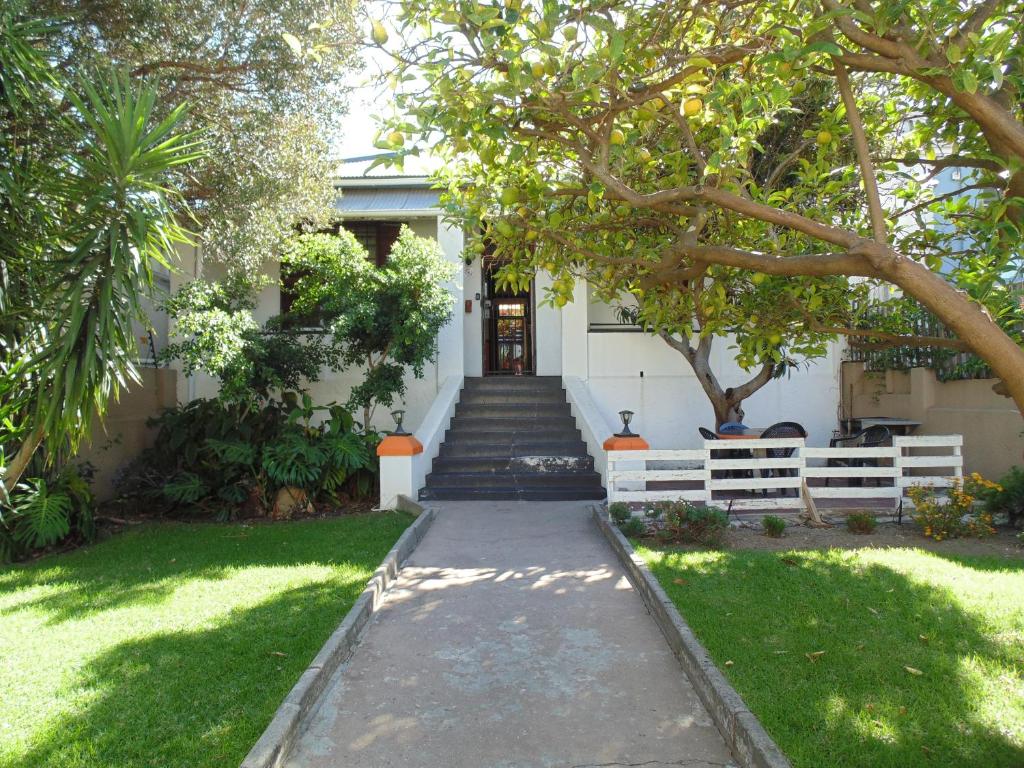 Zahrada ubytování Zebra Crossing Backpacker