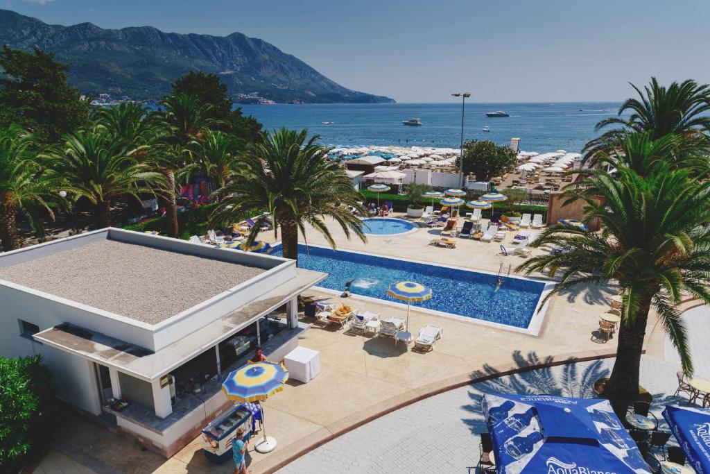 an overhead view of a resort with a swimming pool at Hotel Montenegro in Budva