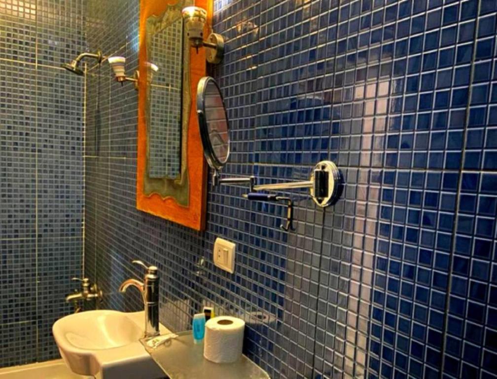 Et badeværelse på New Golden Cairo Down Town