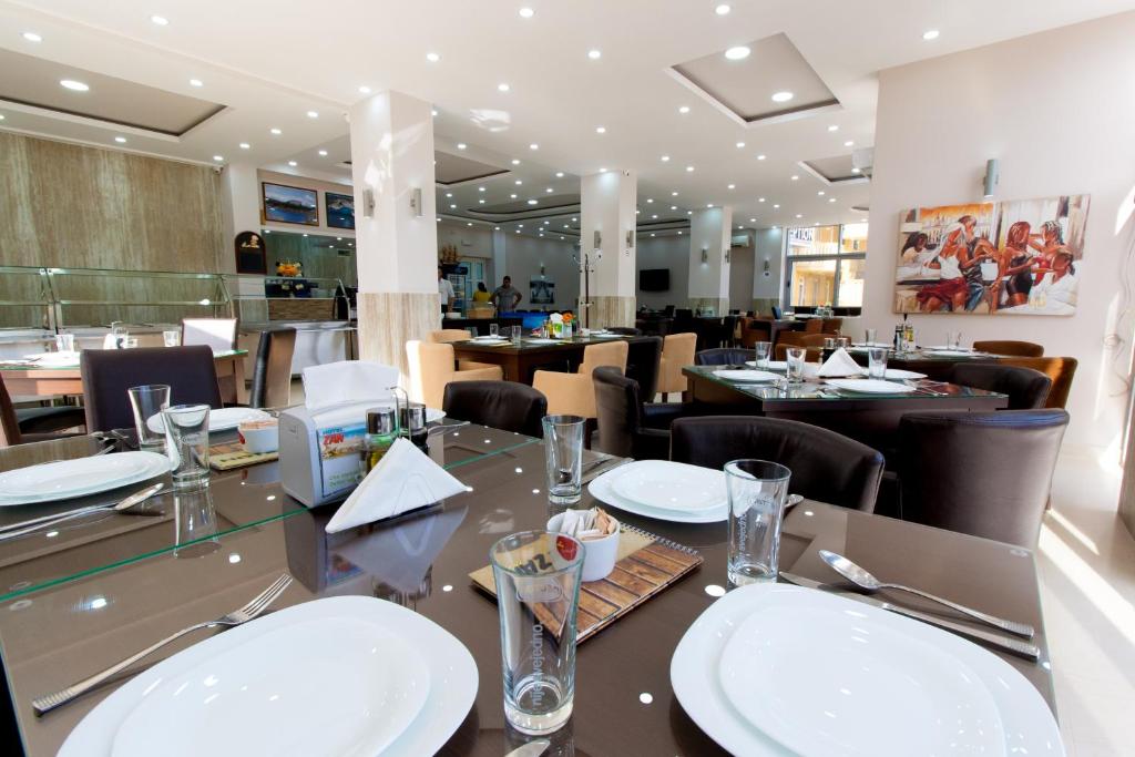 Restaurace v ubytování Hotel Zan