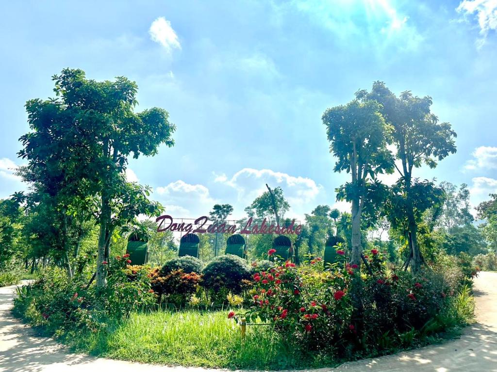 Fotografie z fotogalerie ubytování DongQuan Lakeside v destinaci Sóc Sơn