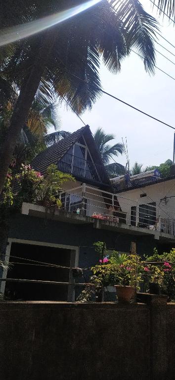 Bygningen som villaen ligger i