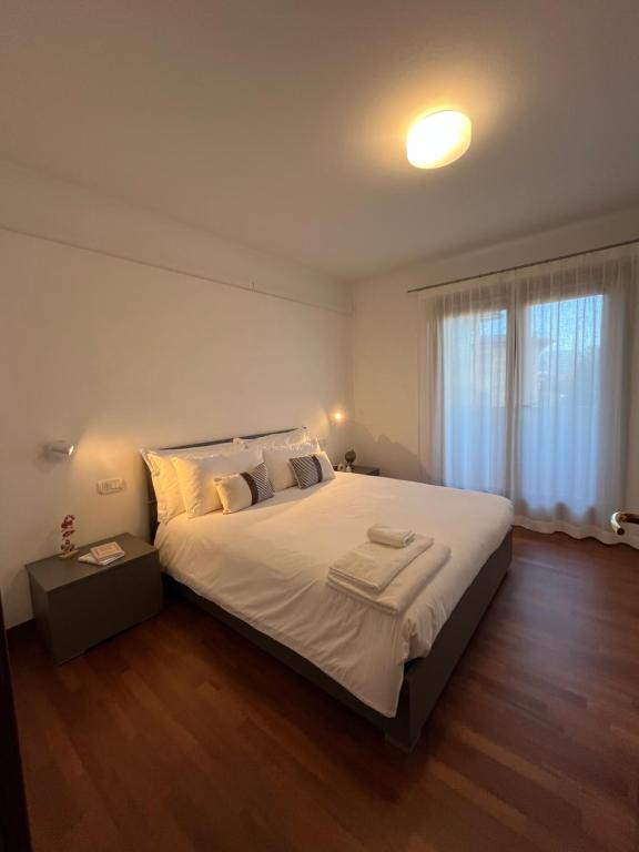 Postel nebo postele na pokoji v ubytování Saffron Suite, just a few minutes from the center and station