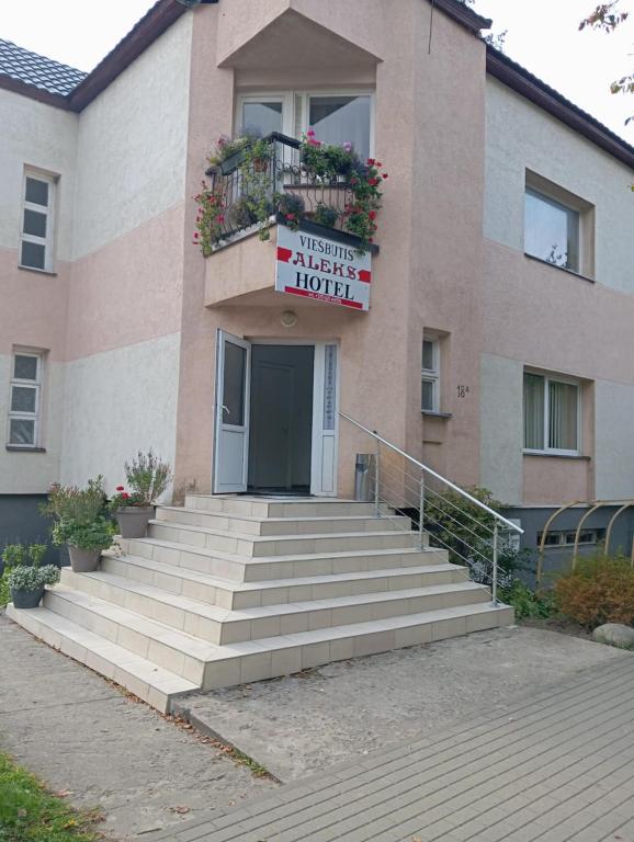 Zgrada u kojoj se nalazi pansion