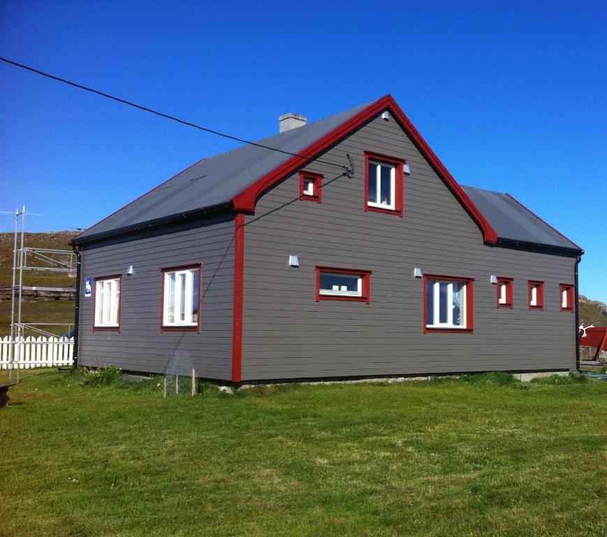 Ekker Island Arctic Lodge - Дом с тремя спальнями
