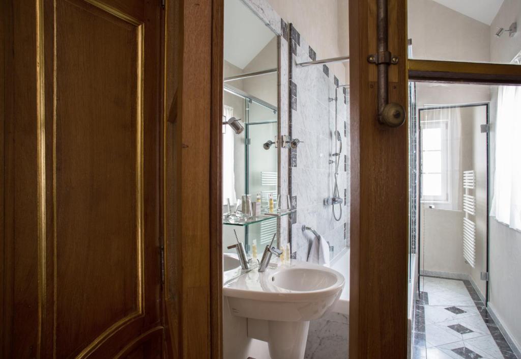 Hotel Le Place d'Armes - Relais & Châteaux - Resim 35