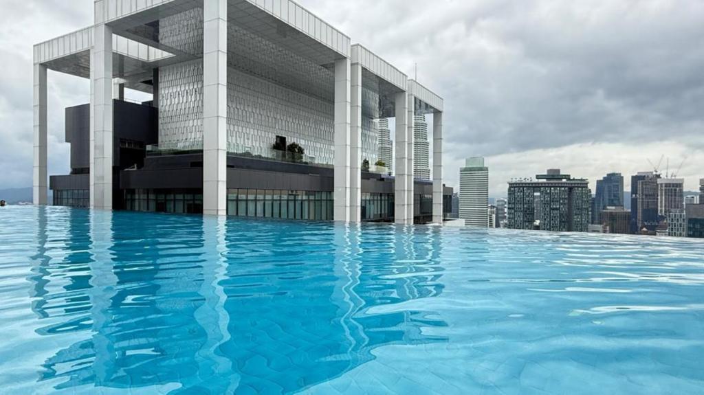 Swimmingpoolen hos eller tæt på The Platinum KLCC By Sky Home