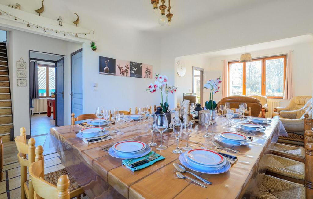 Khu vực ghế ngồi tại LE BIEn Zen