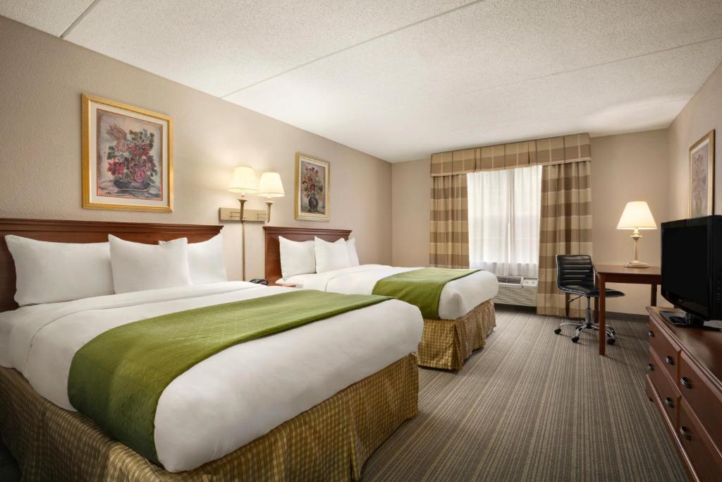 Country Inn & Suites by Radisson, Charlotte University Place, NC photo