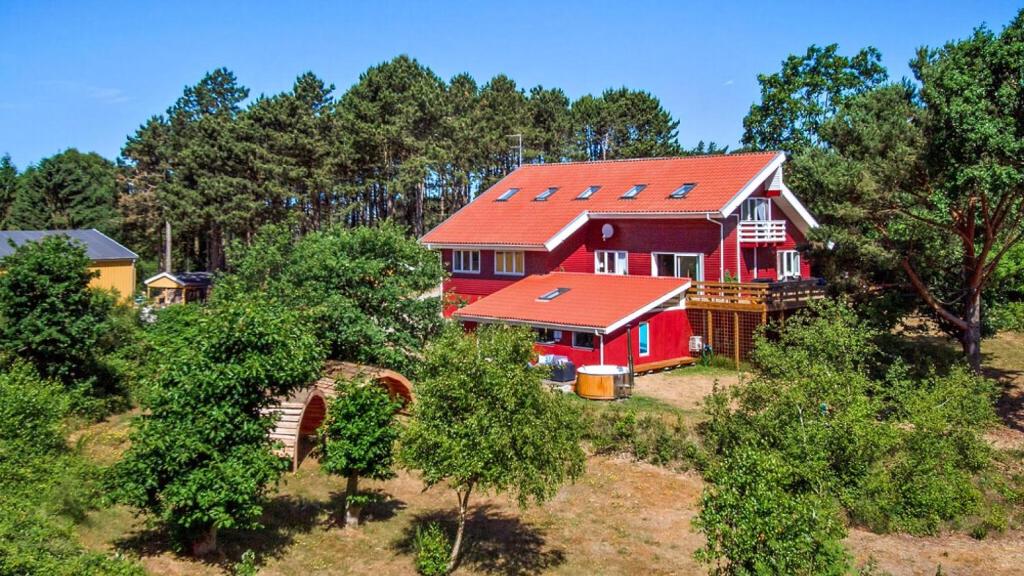 Bygningen som feriehuset ligger i