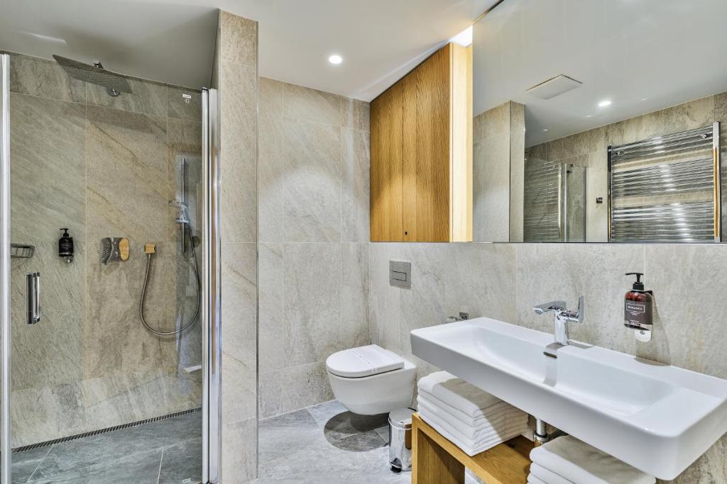 Palace Apartments - 15