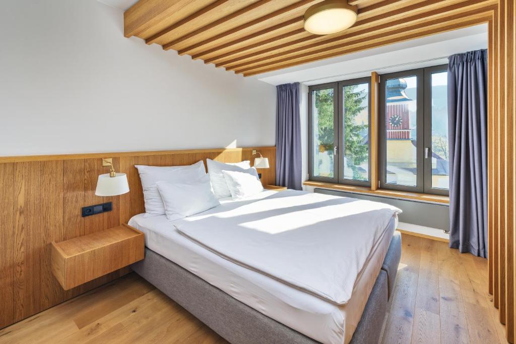 Palace Apartments - 13