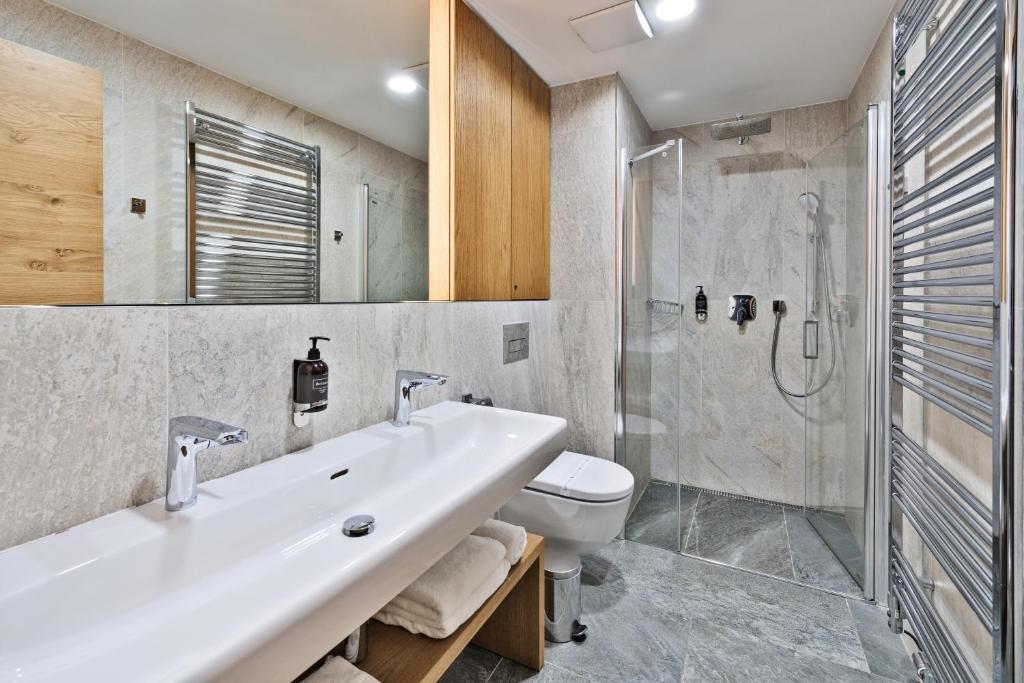 Palace Apartments - 16