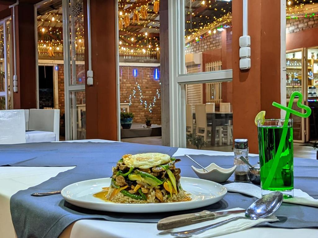 Đồ ăn tại/gần khách sạn