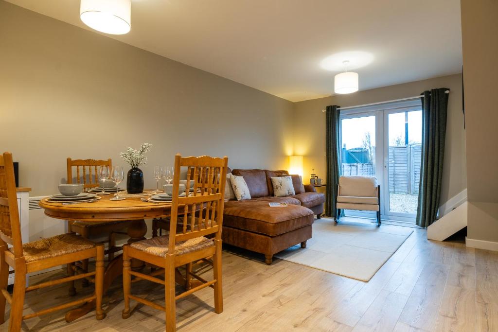 Posezení v ubytování Stunning 2 Bedroom Home in Bourton-on-the-Water