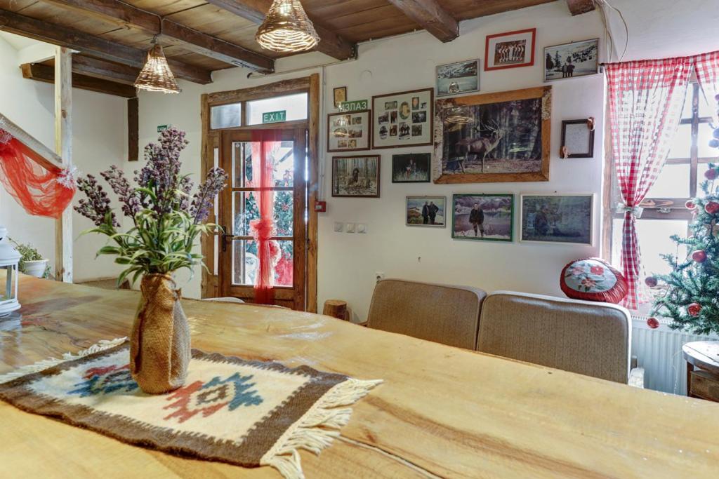 Et opholdsområde på Srna Etno Selo - Hotel i Restoran