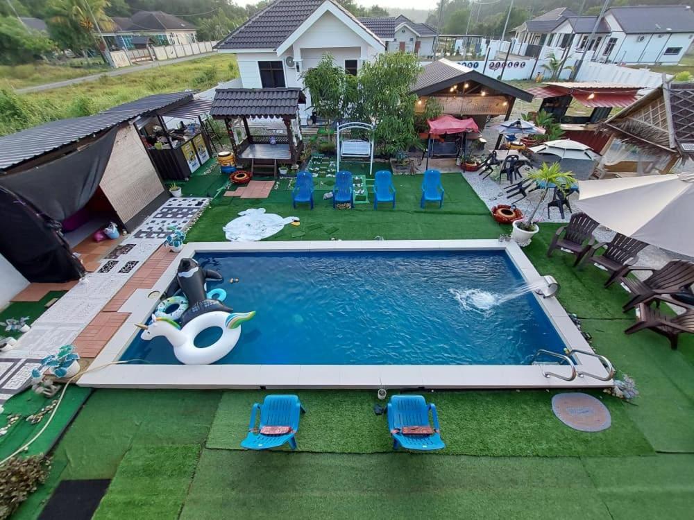 Swimmingpoolen hos eller tæt på Granny Palace Pendang Kedah