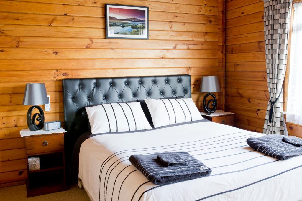 Postel nebo postele na pokoji v ubytování Travellers Retreat B&B