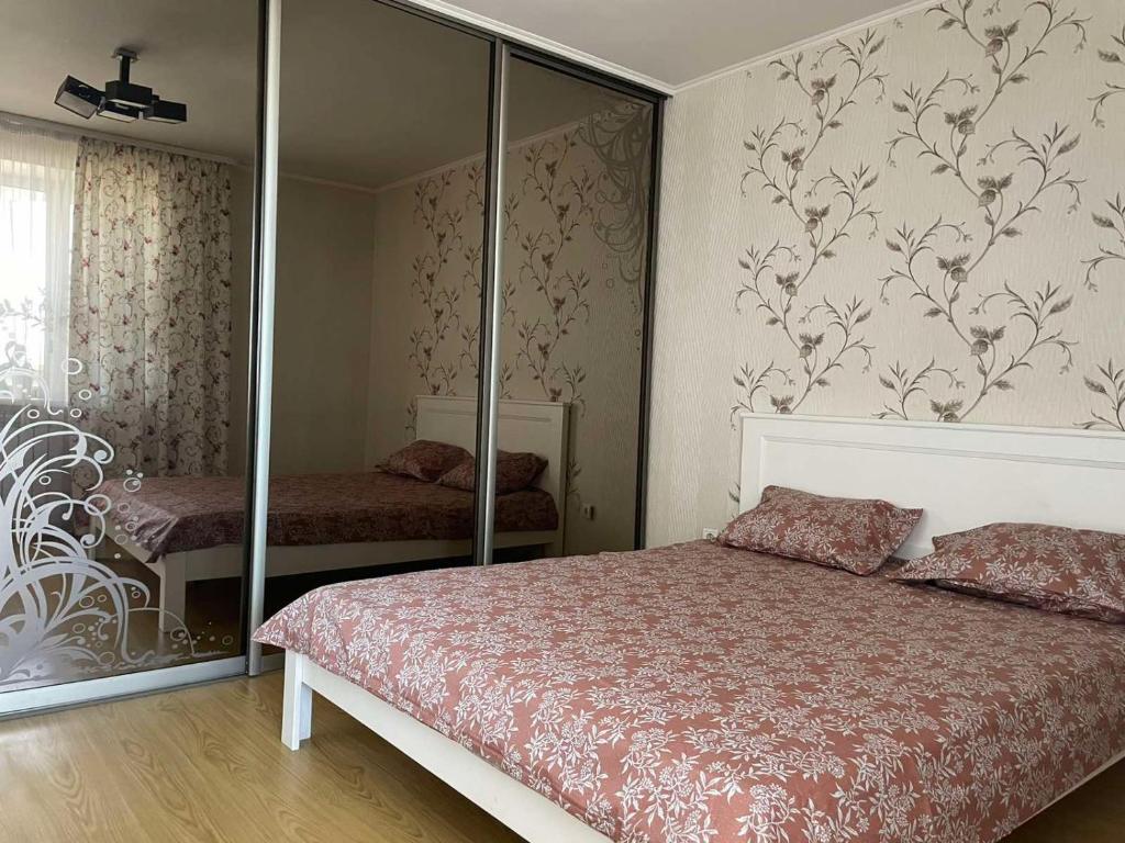 bilia Port-siti,Makdonalds,avtostantsiia Apartment main photo
