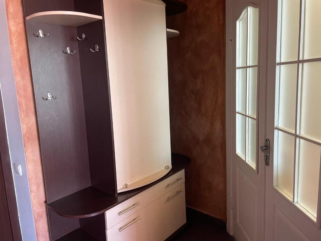 bilia Port-siti,Makdonalds,avtostantsiia Apartment photo 3