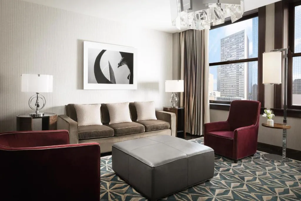 Deluxe Suite