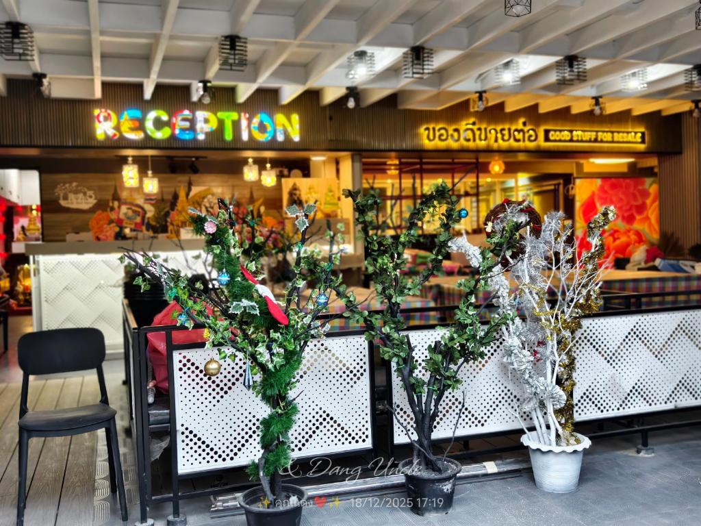 Lobbyen eller receptionen på โรงแรม เลิฟ บีเคเค