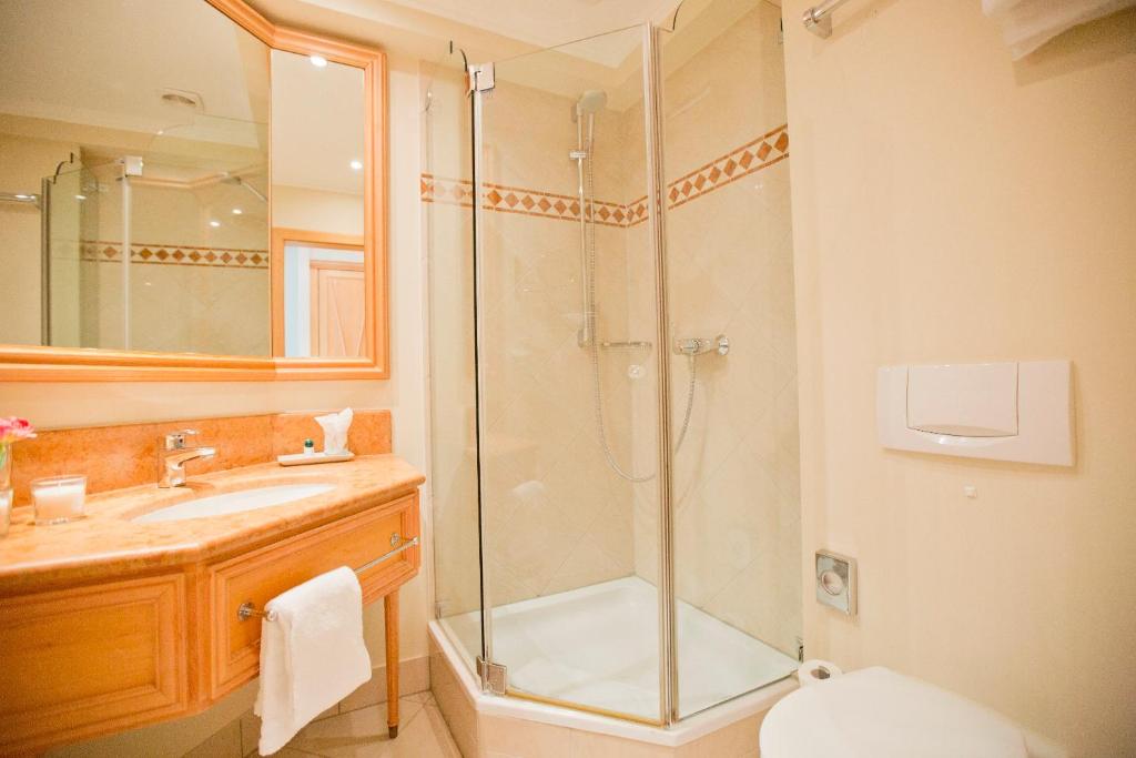 Central-Hotel Kaiserhof - Resim 9