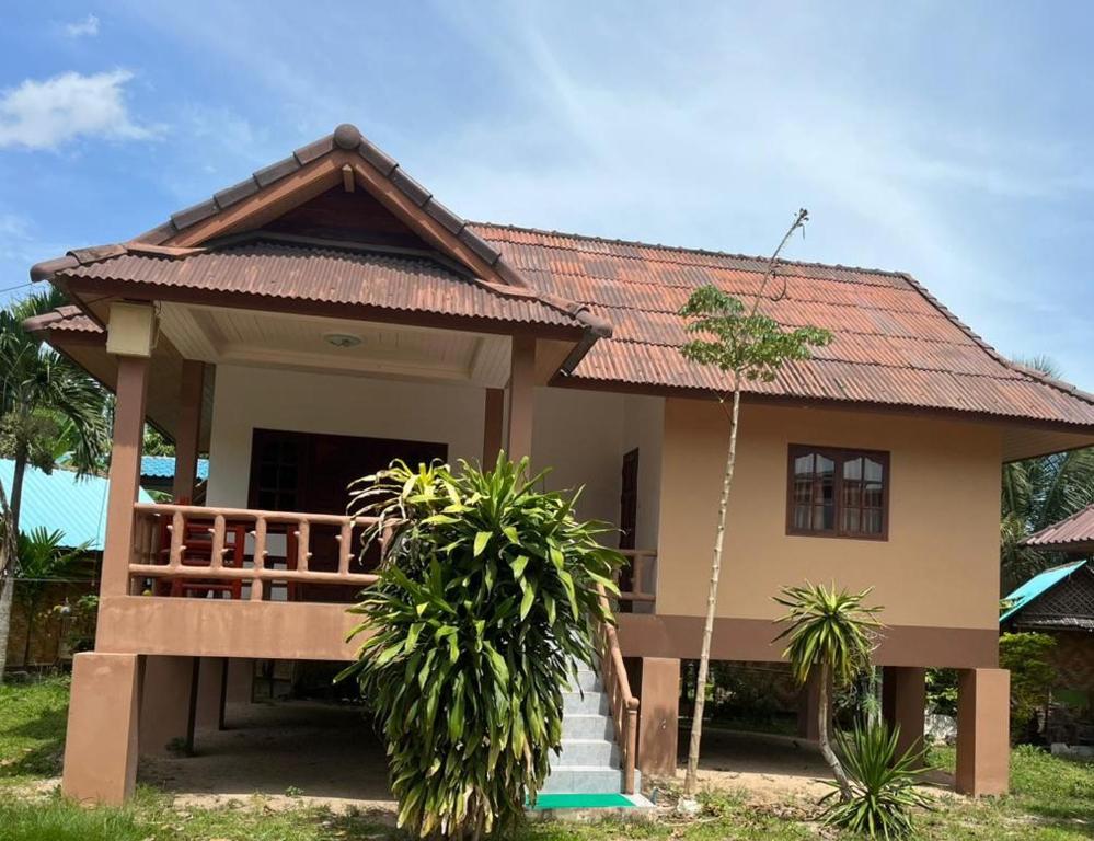 a small house with aiterranean style at Central Essence-200m beachKoh Phangan west coast in Haad Chao Phao