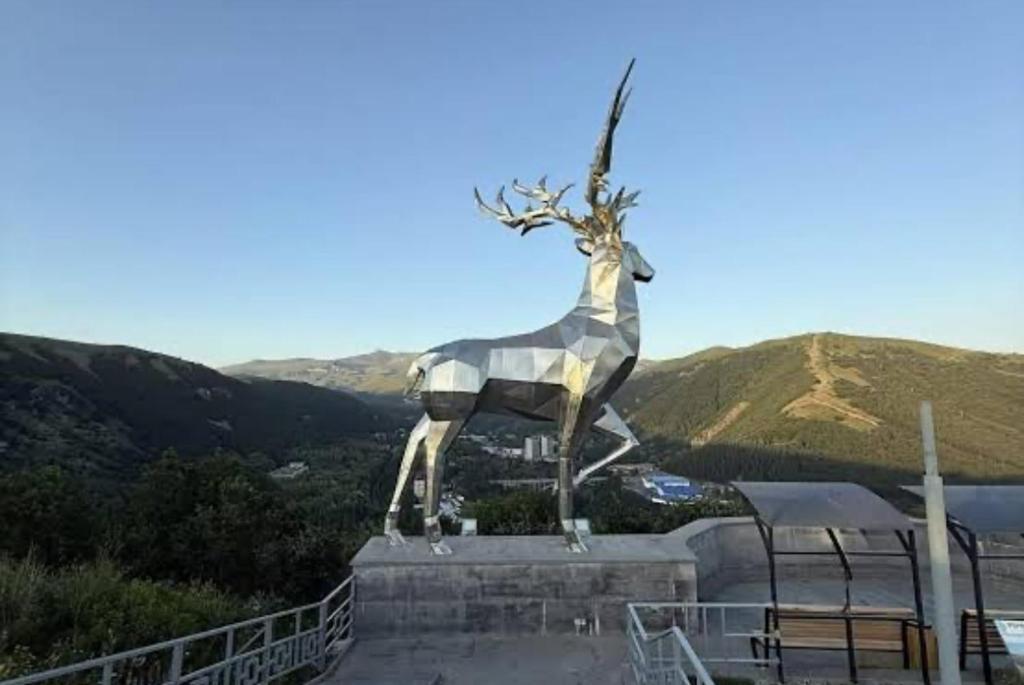 Nespecifikovaný výhled na hory nebo výhled na hory při pohledu z apartmánu