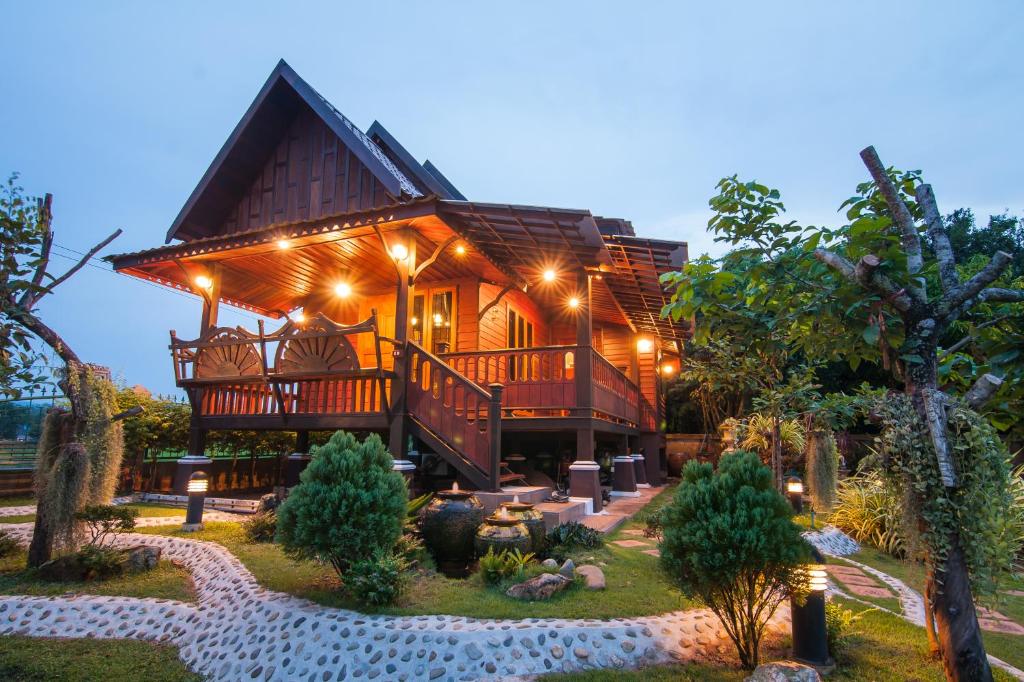 Zahrada ubytování Tum Baan Suan ตุ่มบ้านสวน