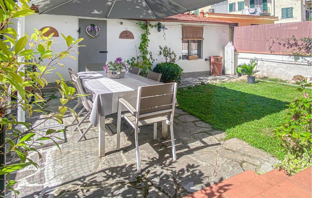 1 Bedroom Lovely Apartment In Firenze