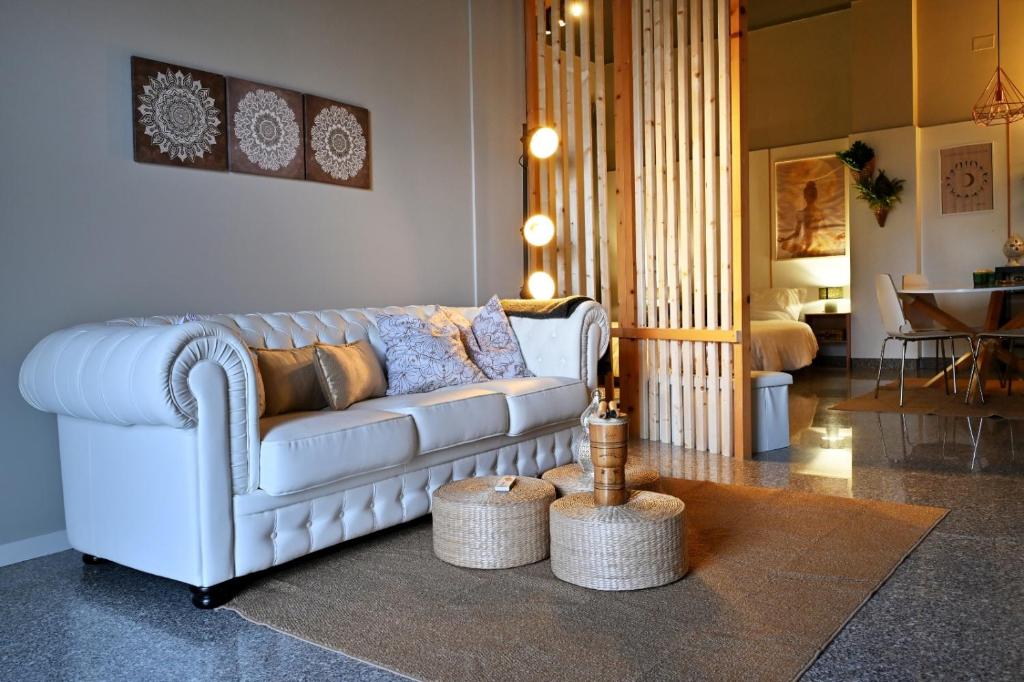 Een zitgedeelte bij Cerchio di Luce