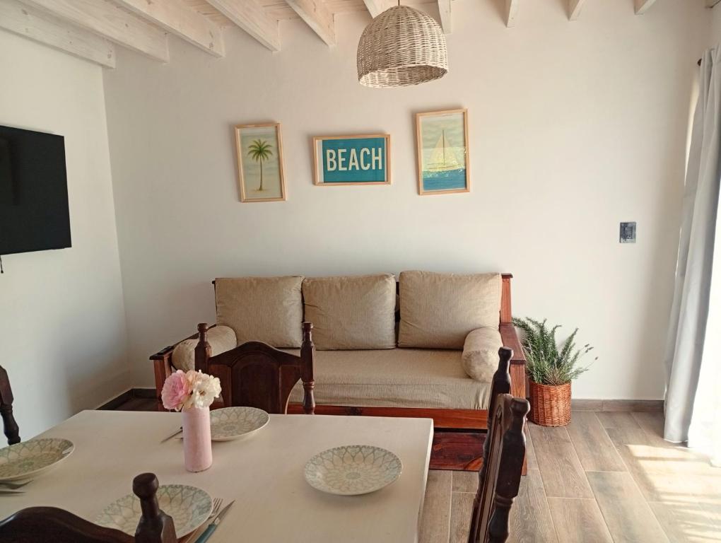 Χώρος καθιστικού στο Mardel Chapla