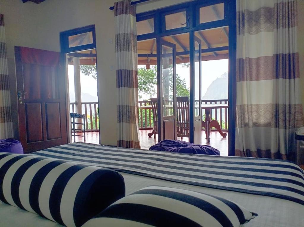 Blue Ribbon Homestay - 18