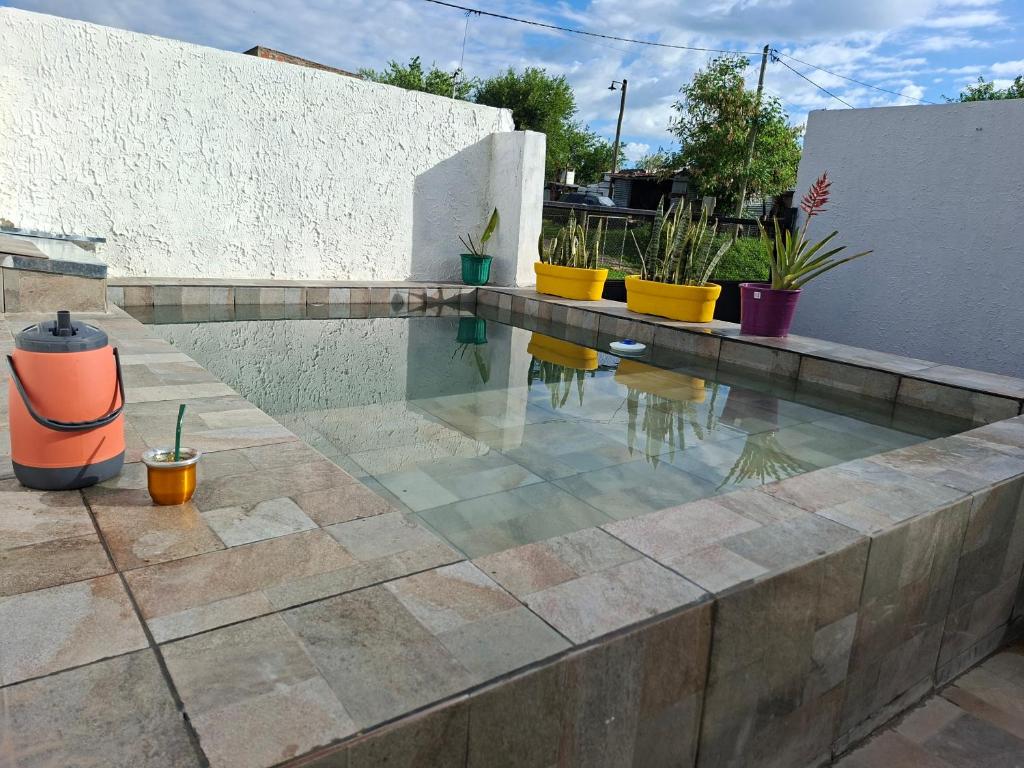 Swimmingpoolen hos eller tæt på Casa Bianca