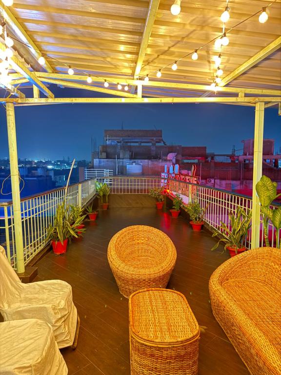 En balkon eller terrasse på The Virasat Royale Penthouse