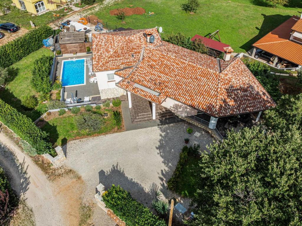 Holiday Home mit Blick auf das Wasser by Interhome