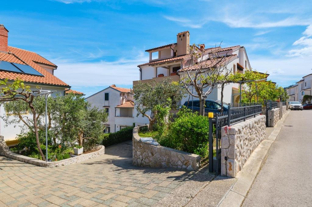 Apartments with a parking space Mali Losinj (Losinj) - 376
