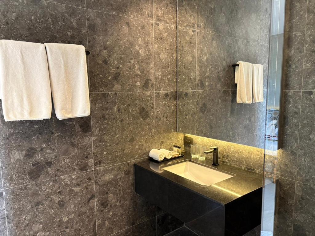 MJ Boutique Hotel Khao Lak - 3