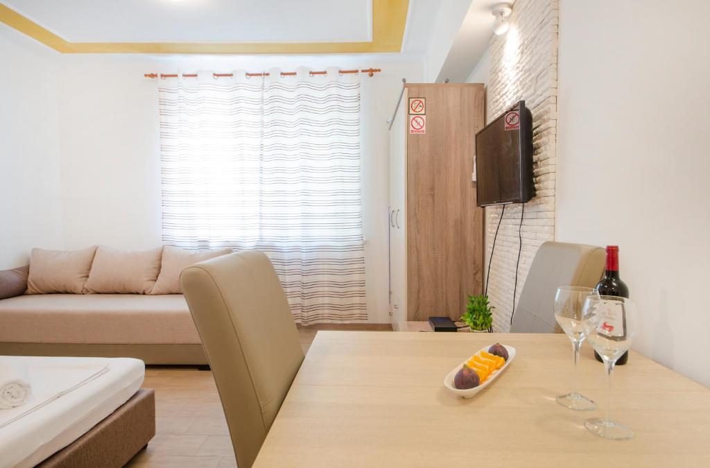 Posedenie v ubytovaní Guest House Mia