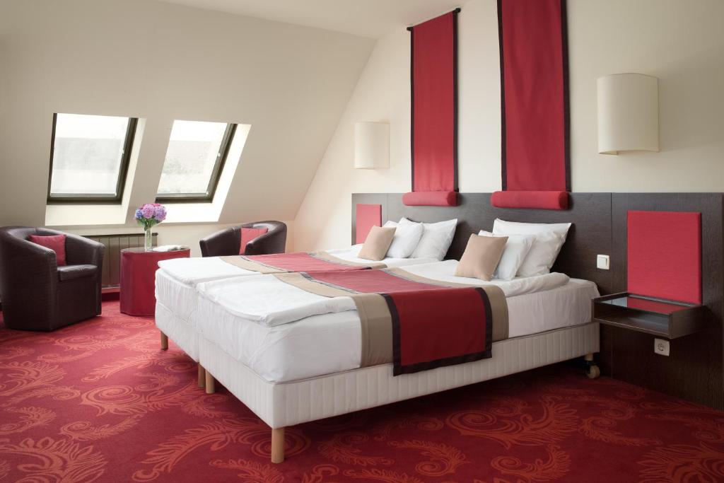 
Standard Double or Twin Room
