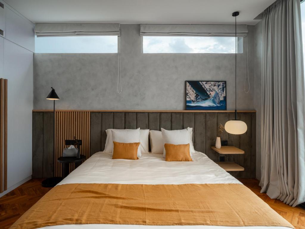 Tribeca Residence #2 - Two-Bedroom Apartment With City View