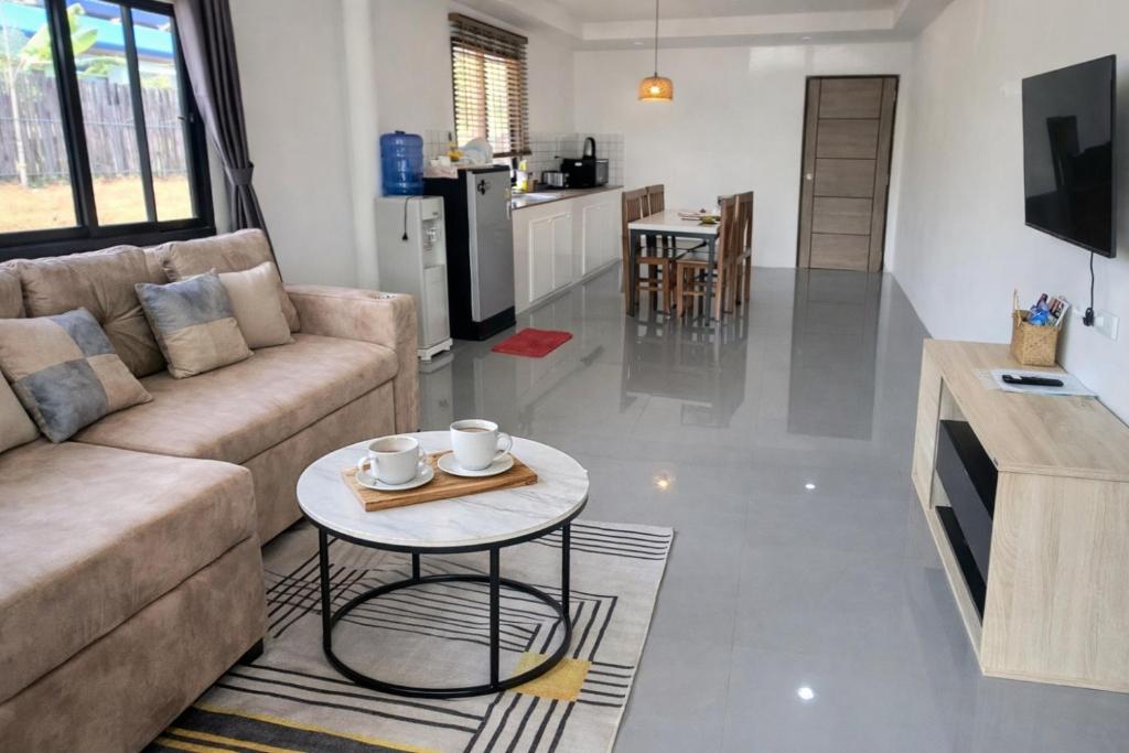 Nhà bếp/bếp nhỏ tại Lanta Cozy House 2