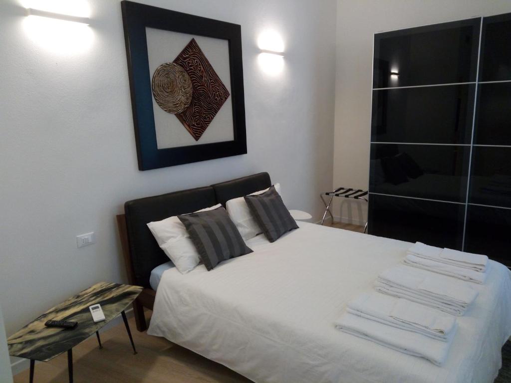 Posteľ alebo postele v izbe v ubytovaní Opera 19 Luxury Apartment
