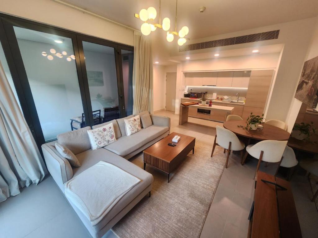 Luxury 2BR with Private Garden Marassi Living