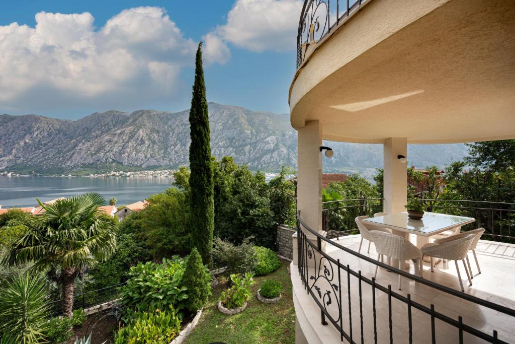 Apartments Feral - 12